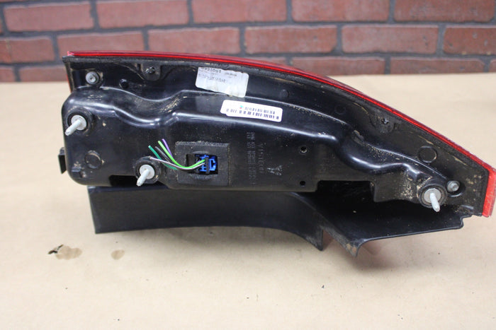 08-14 Escalade Cadillac CTS Rear Right Taillight Tail Light Lamp OEM 22806054