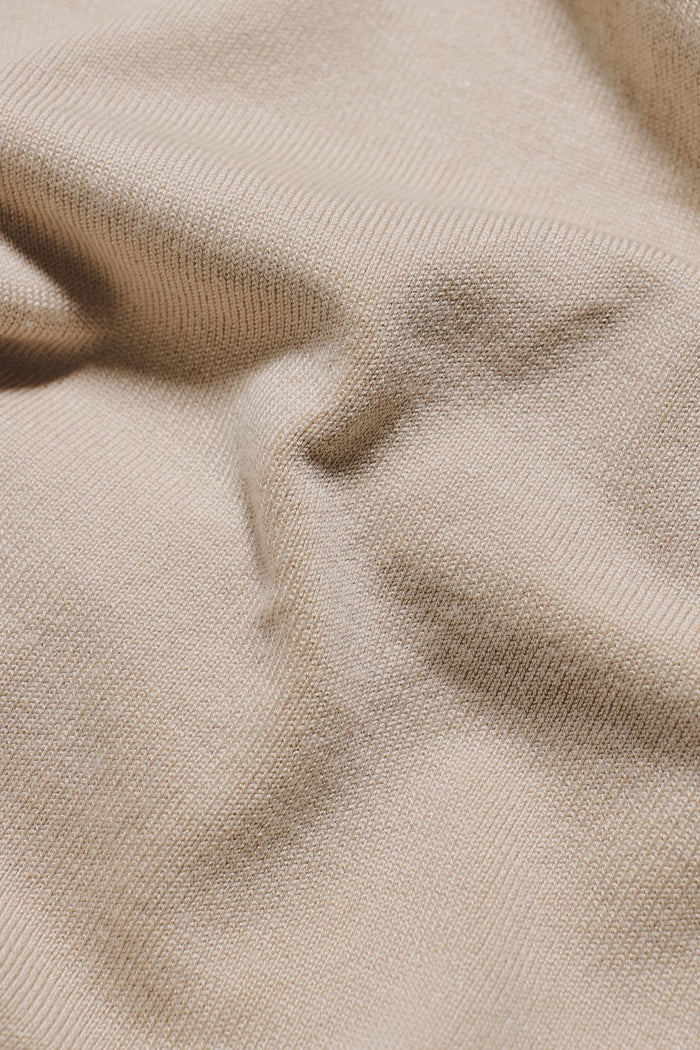 Contrast Tipped Knitted T-Shirt in Light Stone