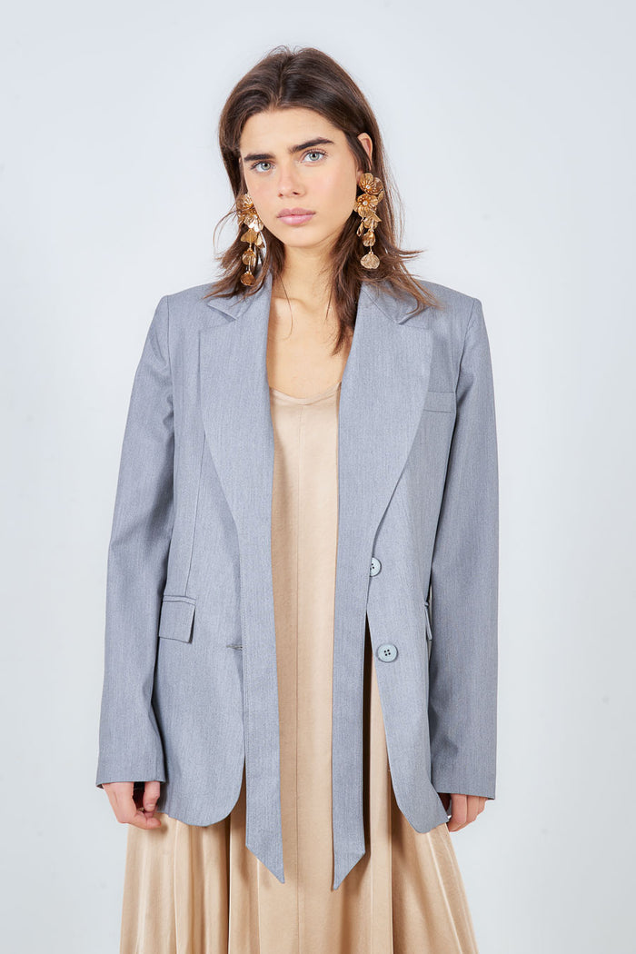 Single button tailored blazer with flap pockets and notch lapel wholesale