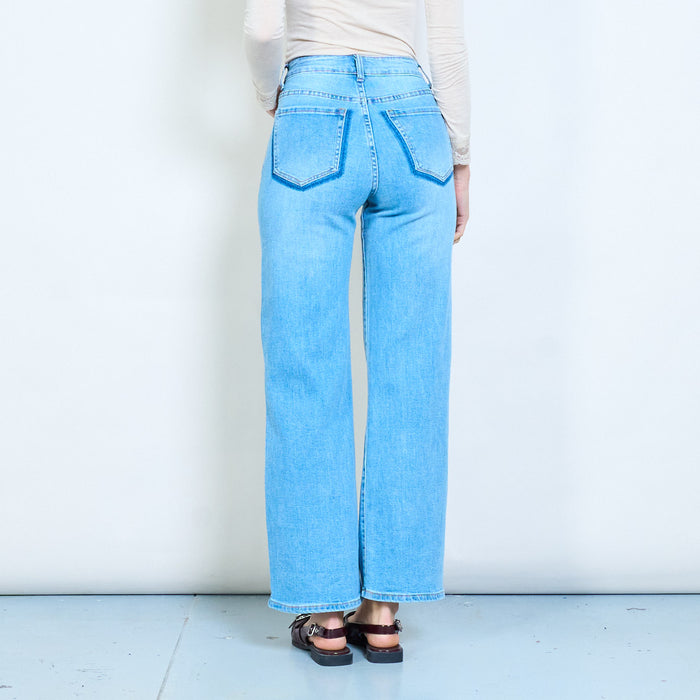 Slim straight-leg everyday denim jeans wholesale