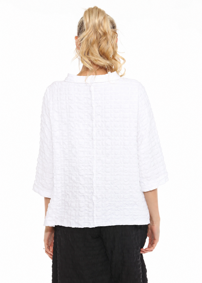 Textured Pucker Colorblock Top in Black & White - 4026