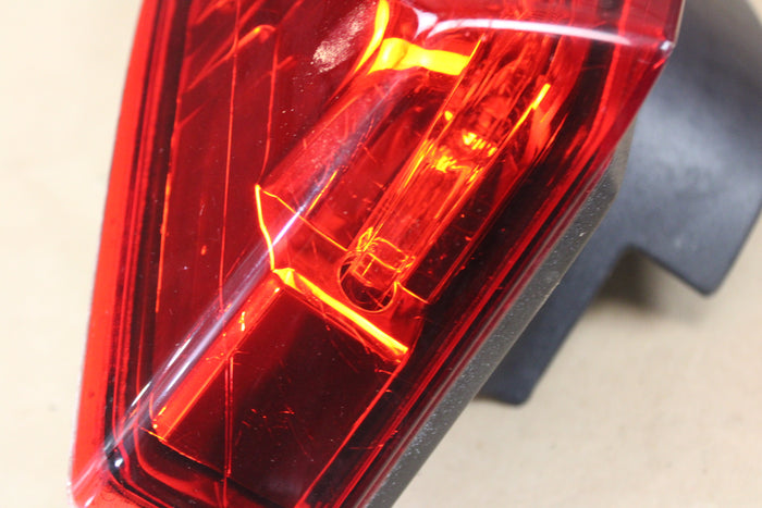 08-14 Escalade Cadillac CTS Rear Right Taillight Tail Light Lamp OEM 22806054