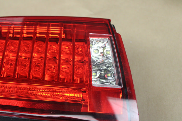 08-14 Escalade Cadillac CTS Rear Right Taillight Tail Light Lamp OEM 22806054
