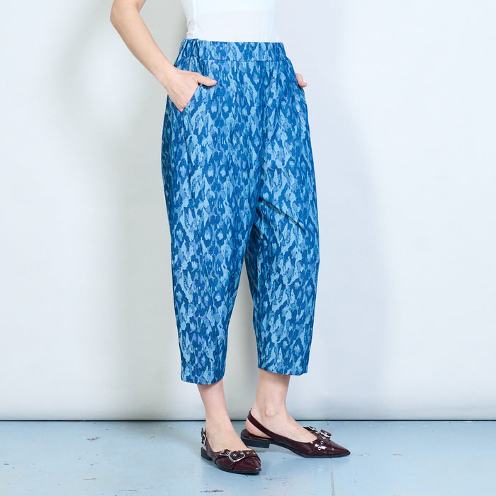 Abstract print cropped straight leg trousers with elastic waistband wholesale