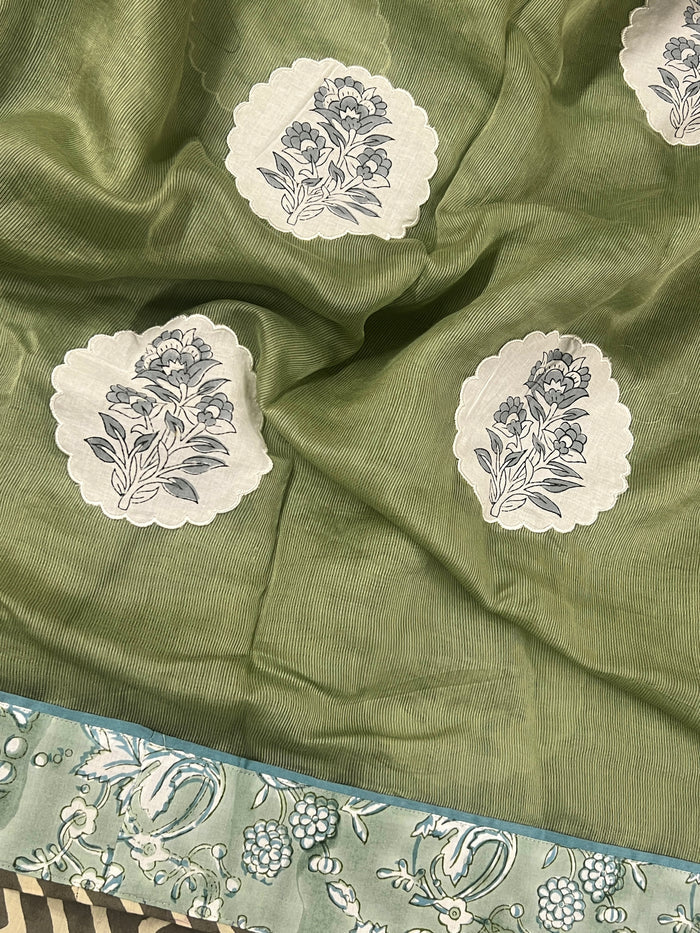 Appliqued Supernet saree