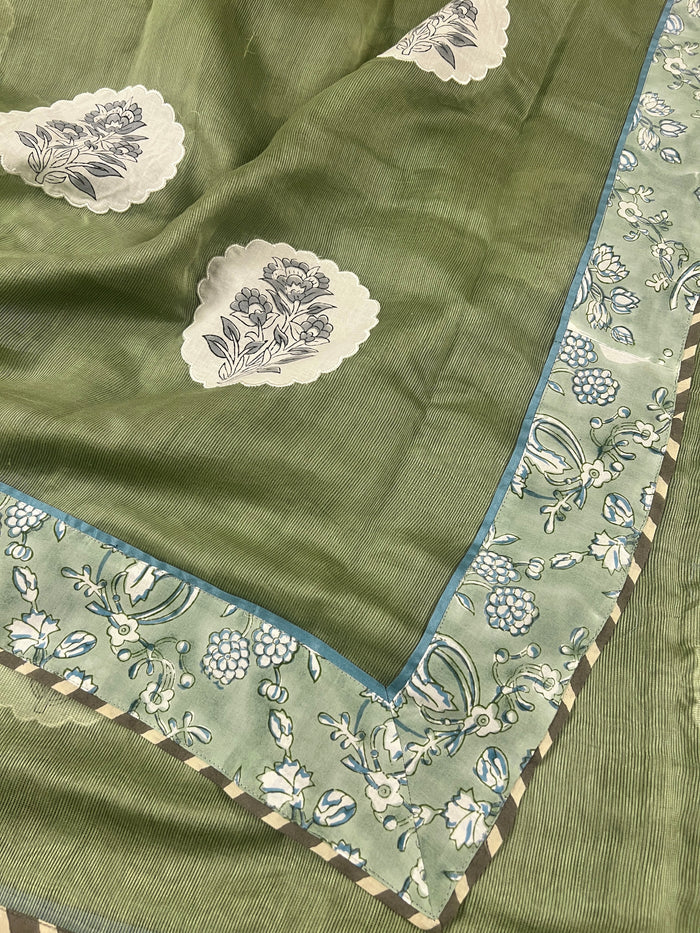 Appliqued Supernet saree