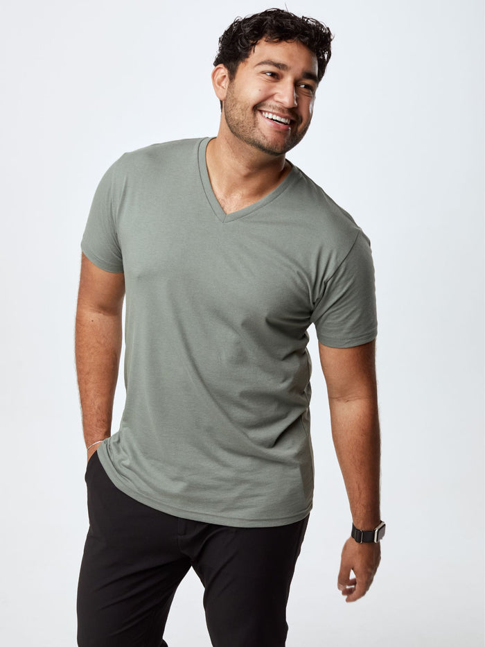 Matheus is 6', 210LBS and wears a size XL # Best Sellers V-Neck Tees 6-Pack with Mercury Green | Fresh Clean Threads