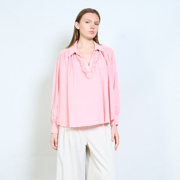Blouse with ruffled placket and classic collar wholesale