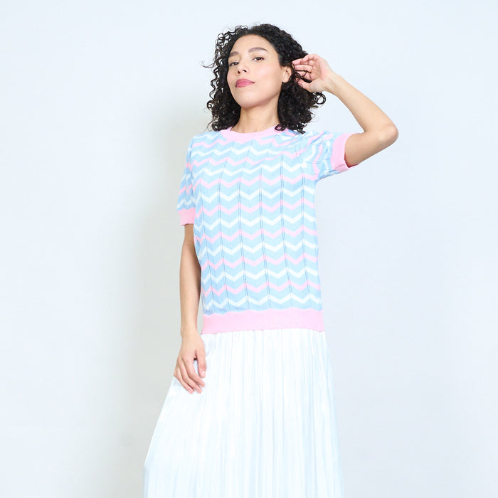 Chevron pattern crew neck short sleeve knit top wholesale