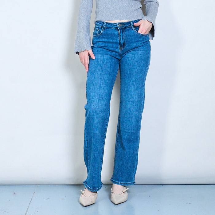 Classic straight-cut mid-rise denim jeans wholesale