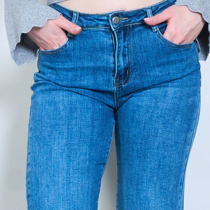 Classic straight-cut mid-rise denim jeans wholesale