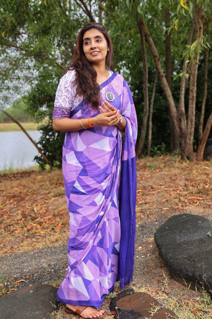Fiza Triangles Chiffon Saree - Lilac