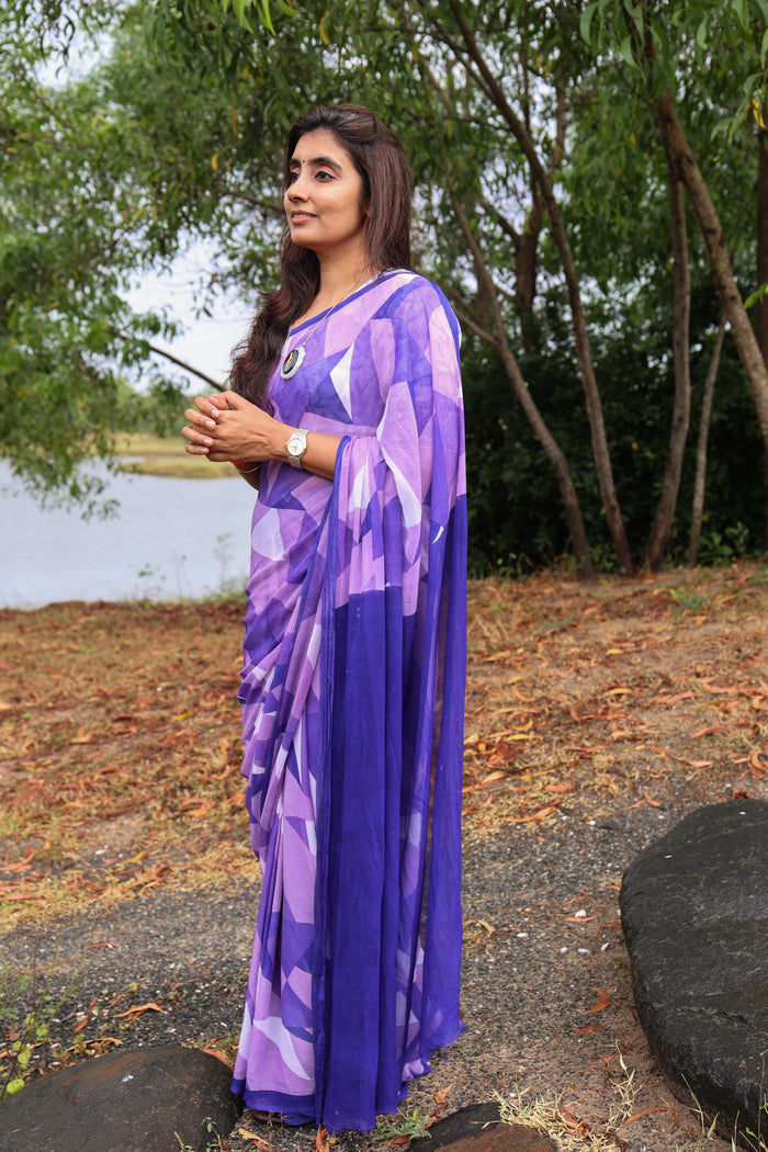Fiza Triangles Chiffon Saree - Lilac