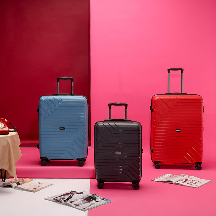 Groove Luggage Set of 2, premium travel luggage with 360° spinner wheels