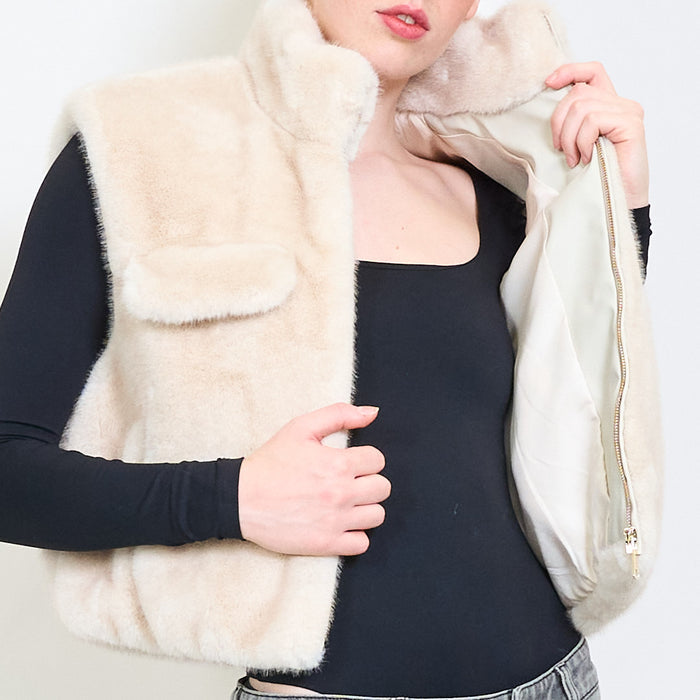 High collar faux fur vest with flap pockets wholesale