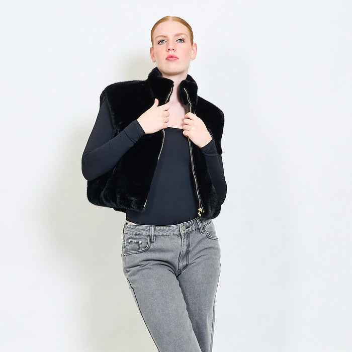 High collar faux fur vest with flap pockets wholesale