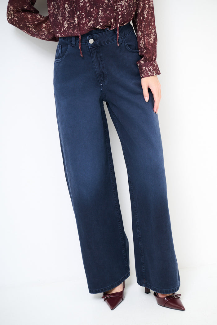 High-waist straight wide denim pants with smooth finish wholesale