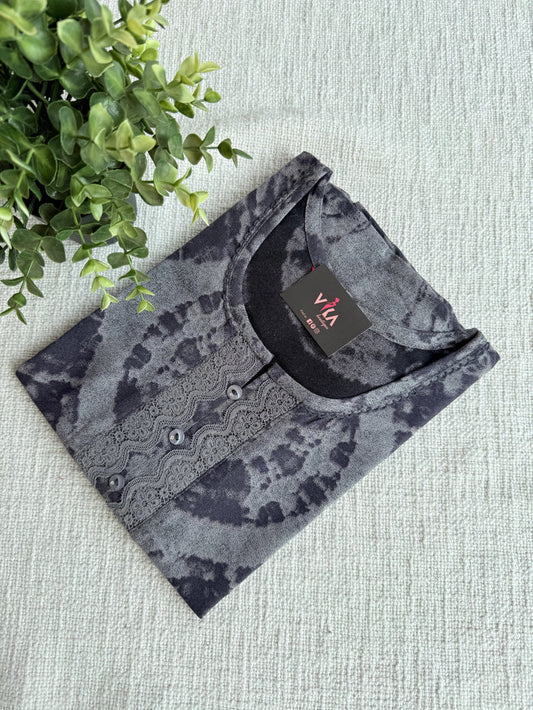 L and XL size printed Alpine nighty