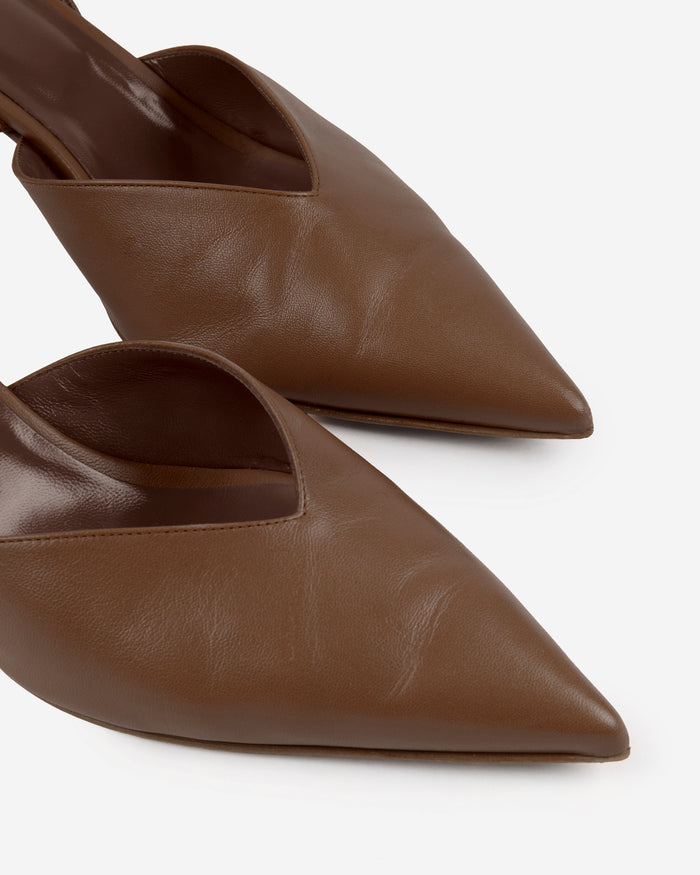 Leather slingback pumps