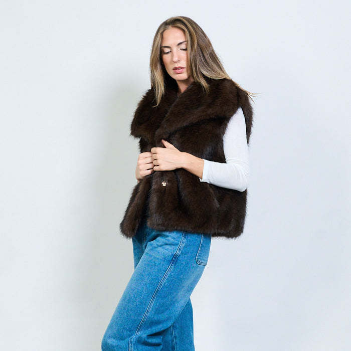 Long hair faux fur vest with wide lapel collar wholesale