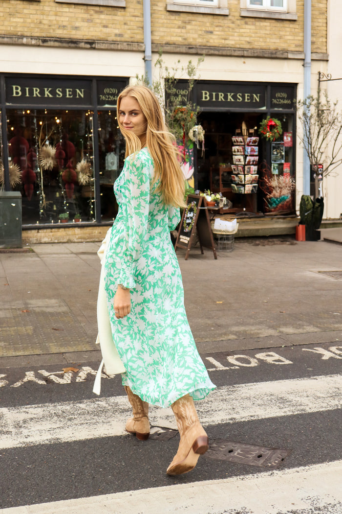 Long Sleeve Sally Anne Dress | Clematis Vines Green/Ivory - Aspiga