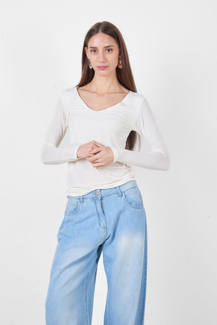 Long sleeve v-neck fitted everyday top wholesale