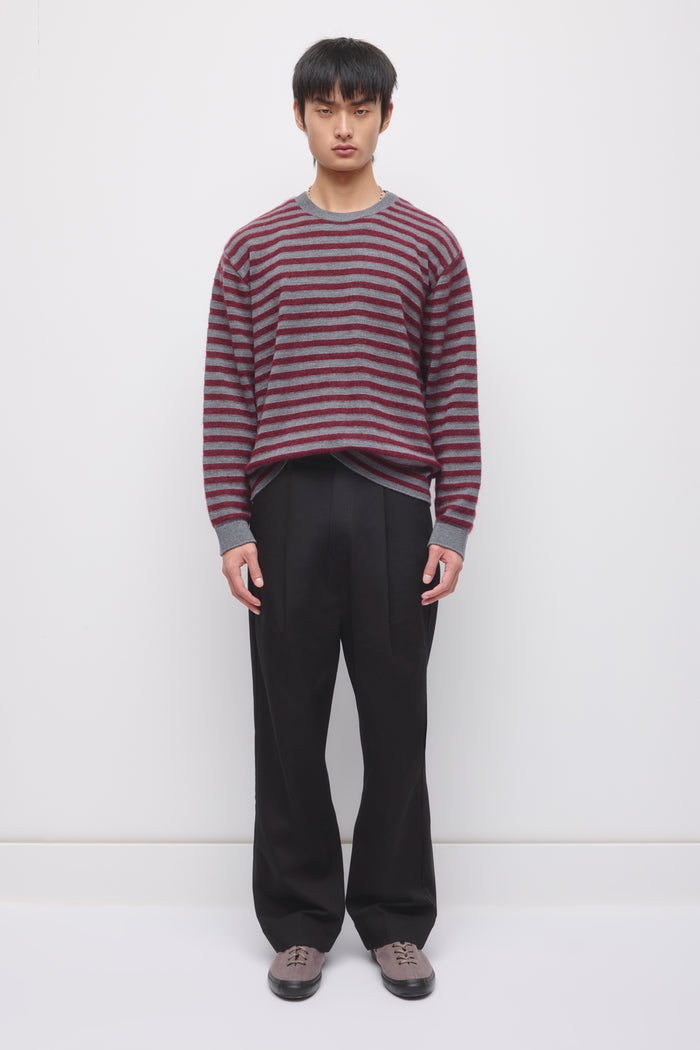 Model is 6'2 and is wearing size 30/32.