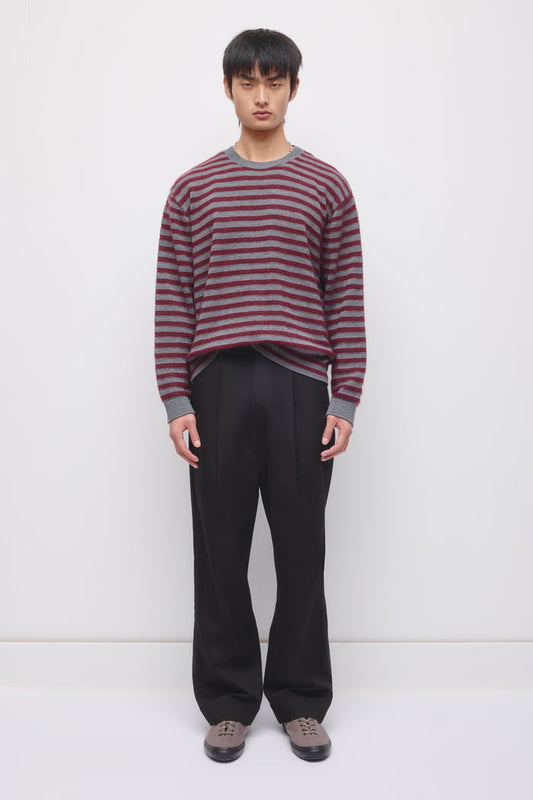 Model is 6'2 and is wearing size 30/32.