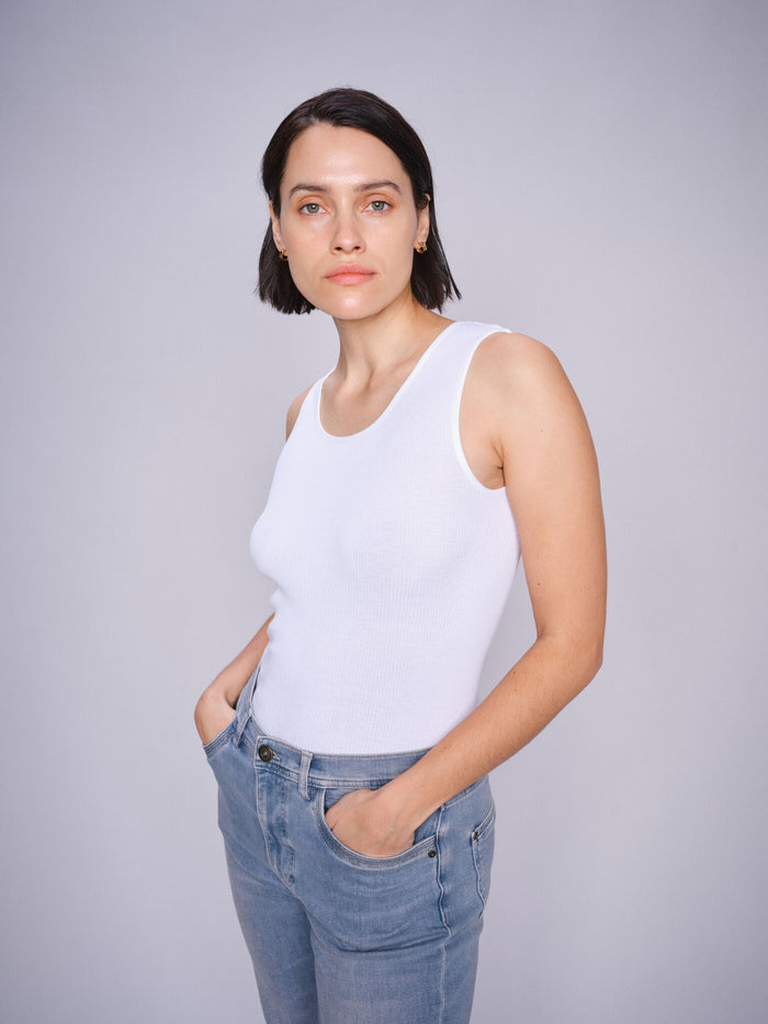 White / S/M