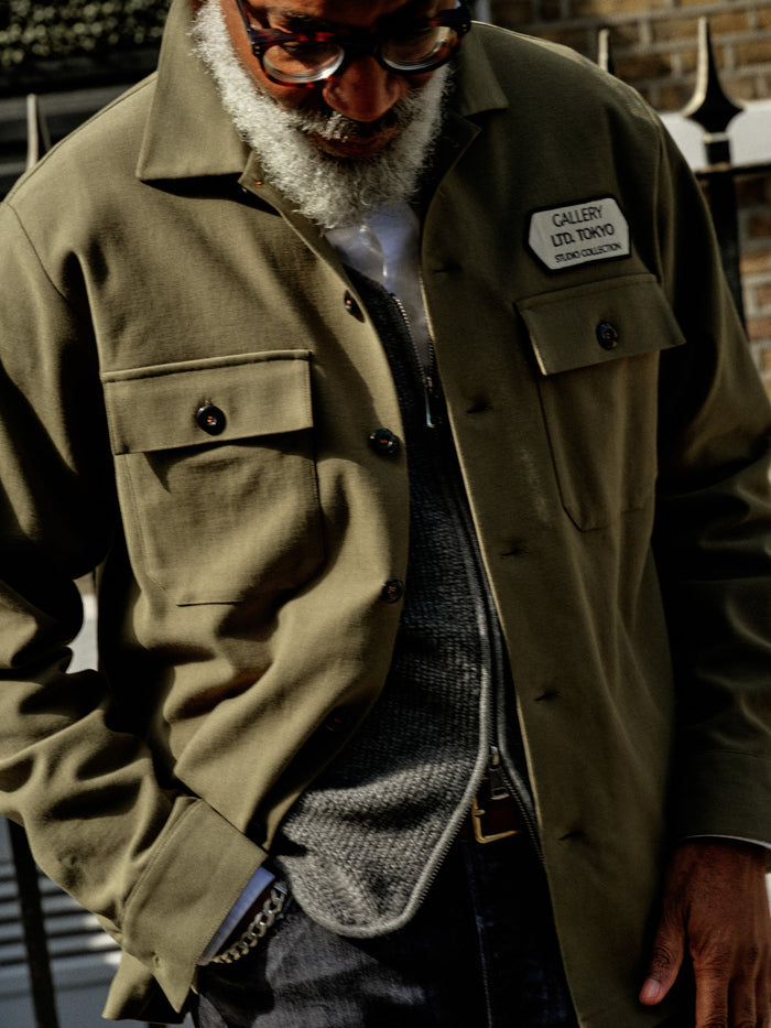 Modelshot / Olive Night / Detail