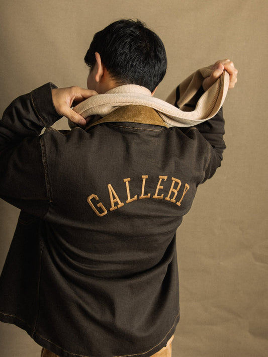 Modelshot / Chocolate Brown / Detail