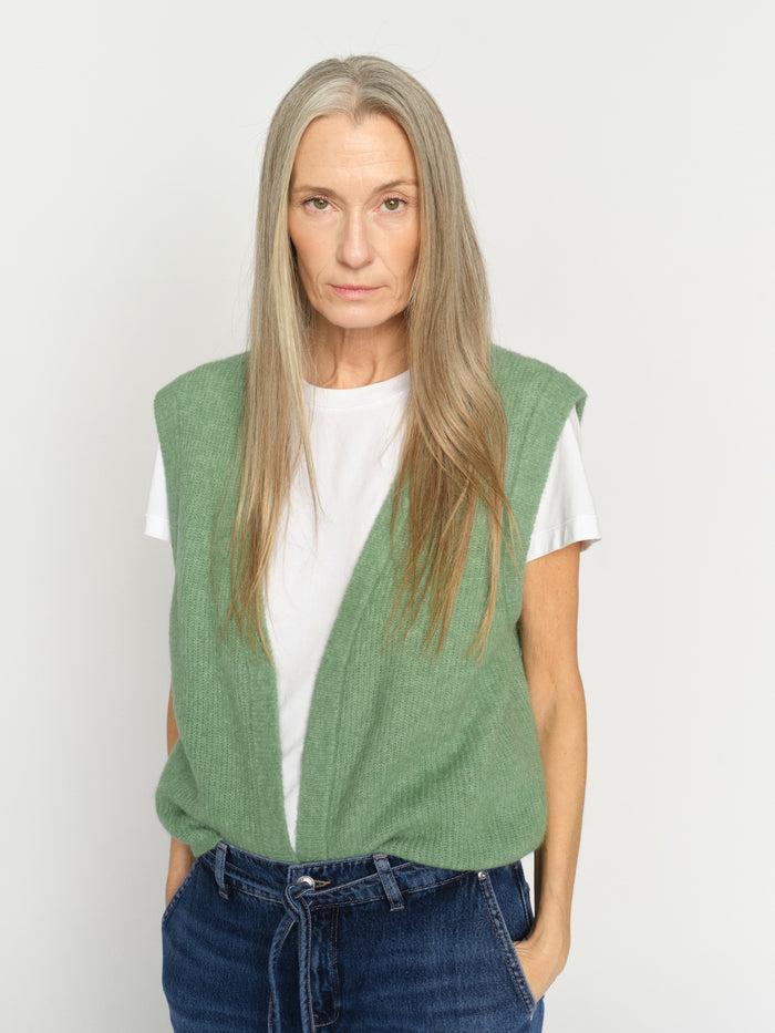 Modelshot / Turf Green / Detail