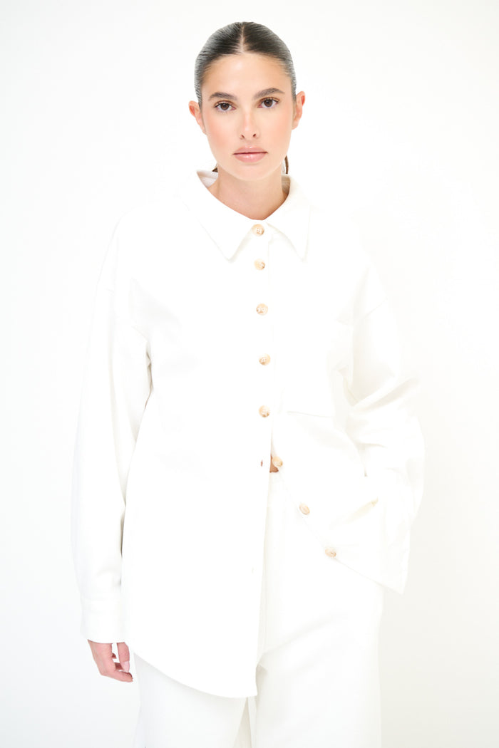 Oversized button-up shirt with pointed collar wholesale