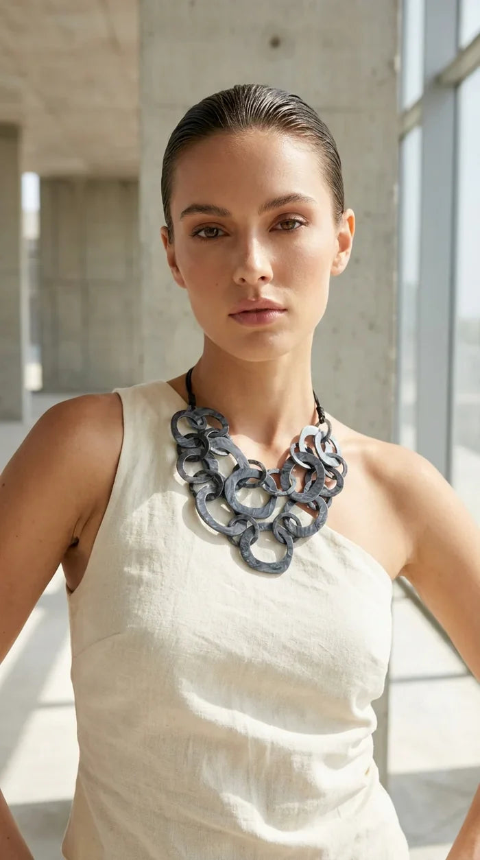 Raya Resin Necklace Grey
