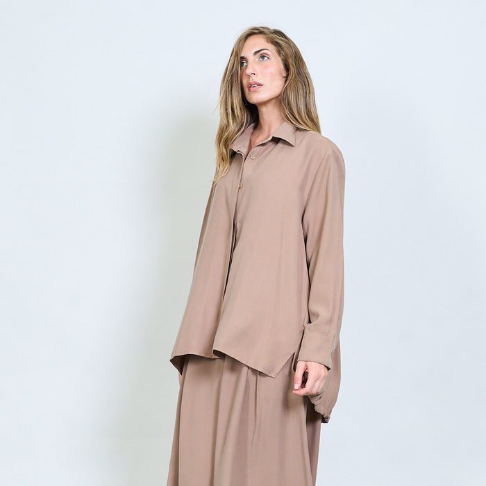 Relaxed button-up shirt with gathered hem wholesale