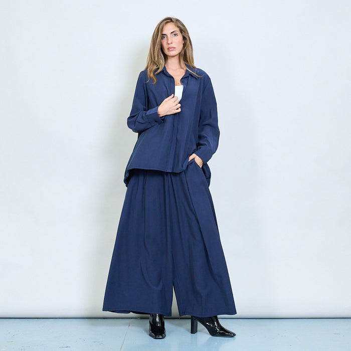 Relaxed button-up shirt with gathered hem wholesale
