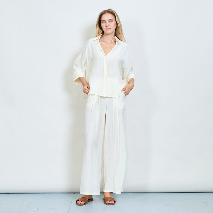 Relaxed-fit button-down shirt with rolled sleeves wholesale