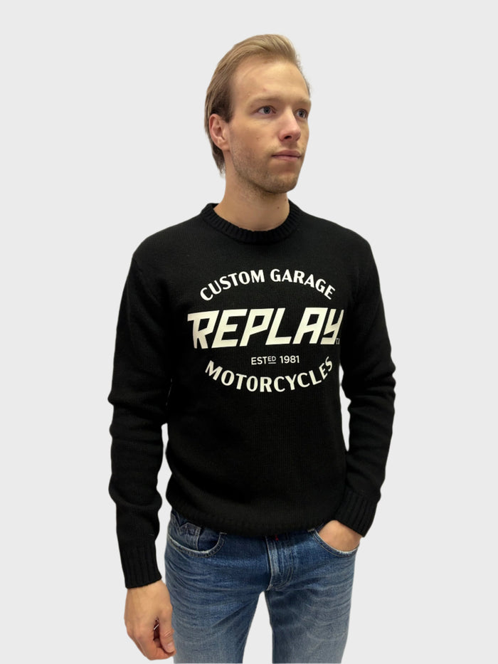 REPLAY PÁNSKÝ SVETR S MOTORKÁŘSKÝM MOTIVEM
