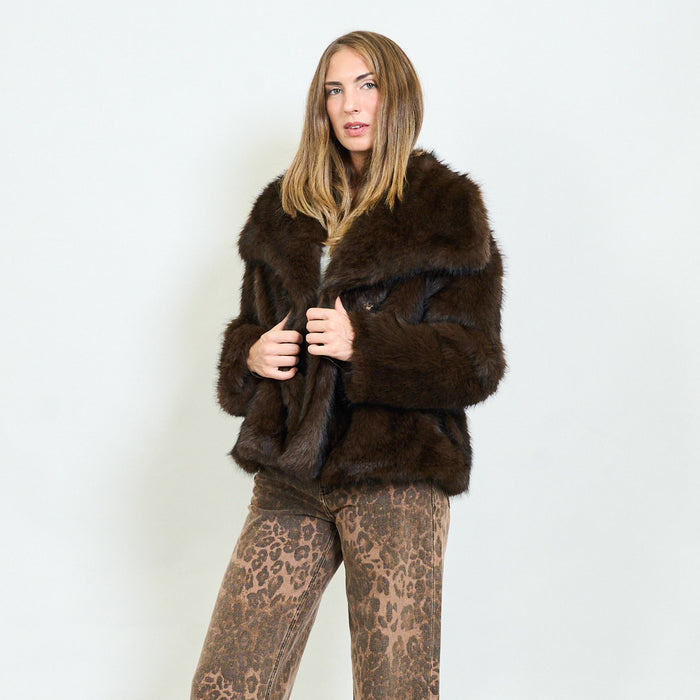 Short faux fur coat with oversized lapel collar wholesale