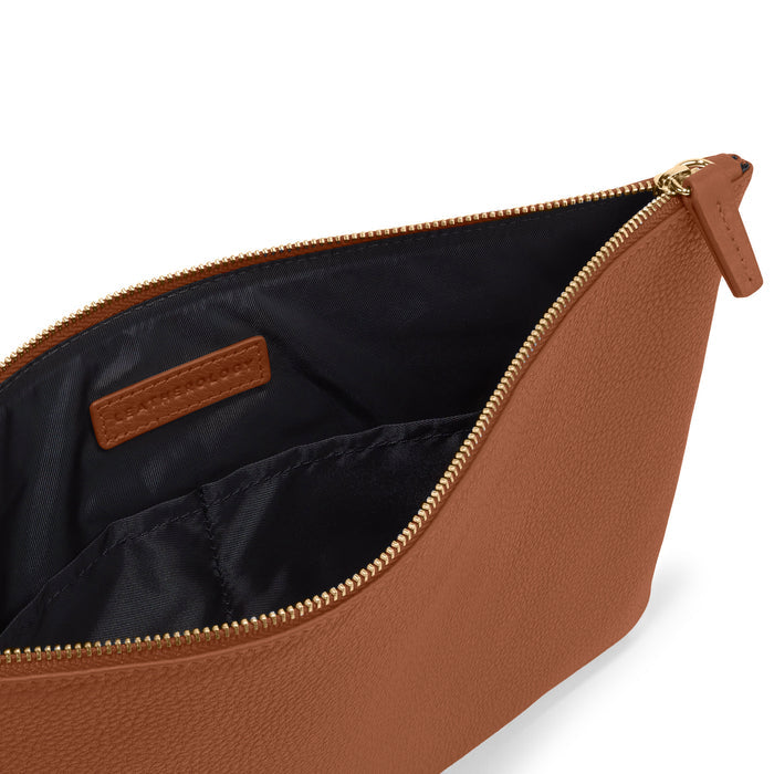 Slim-Zippered-iPad-Case-Saddle-S96-224-4
