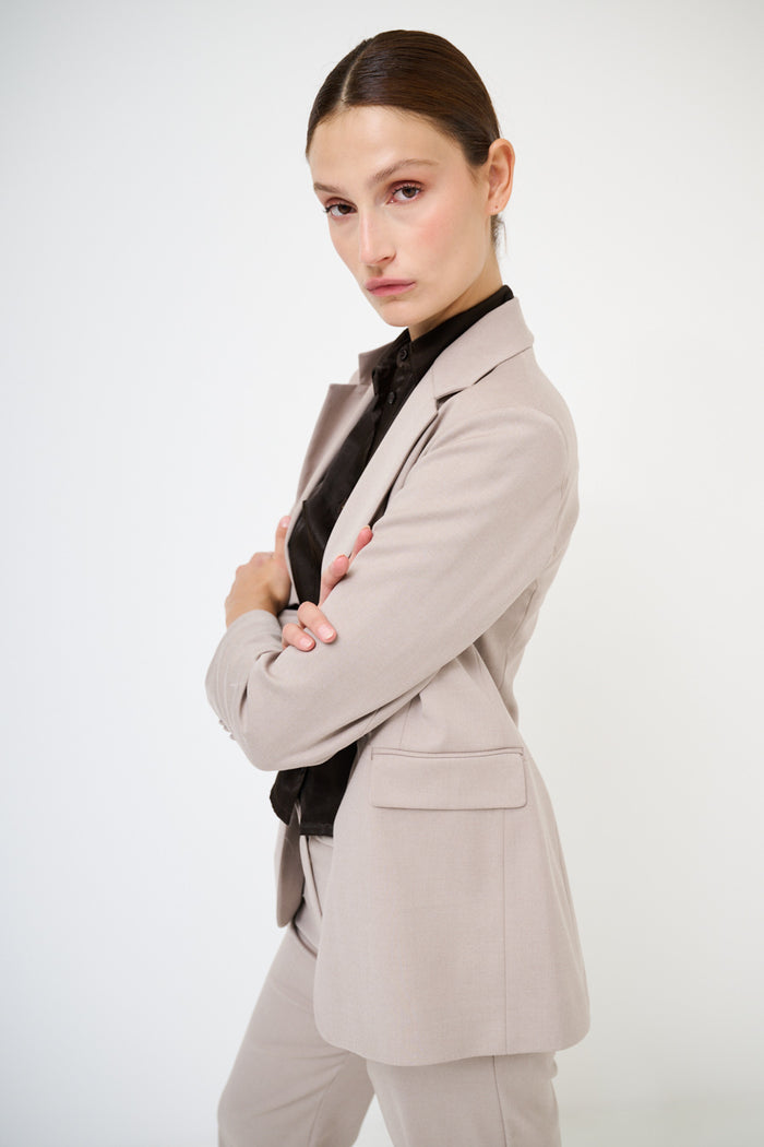 Structured single-button blazer with flap pockets wholesale