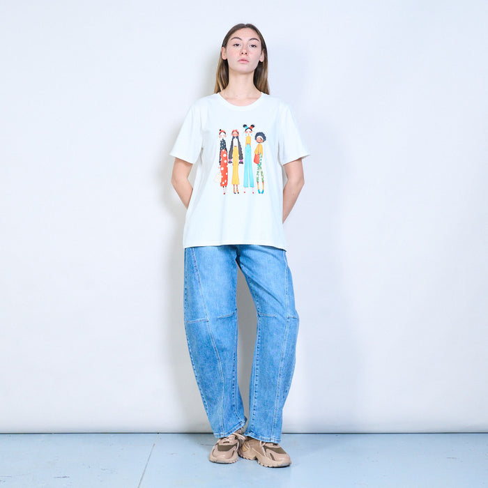 Stylized fashion girl character graphic printed short sleeve t-shirt wholesale