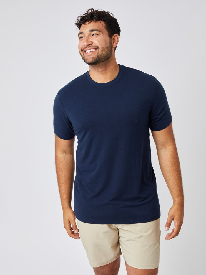 Matheus is 6', 210LBS and wears a size XL # Performance Crew Neck in Navy | VIP 3-Pack | Fresh Clean Threads