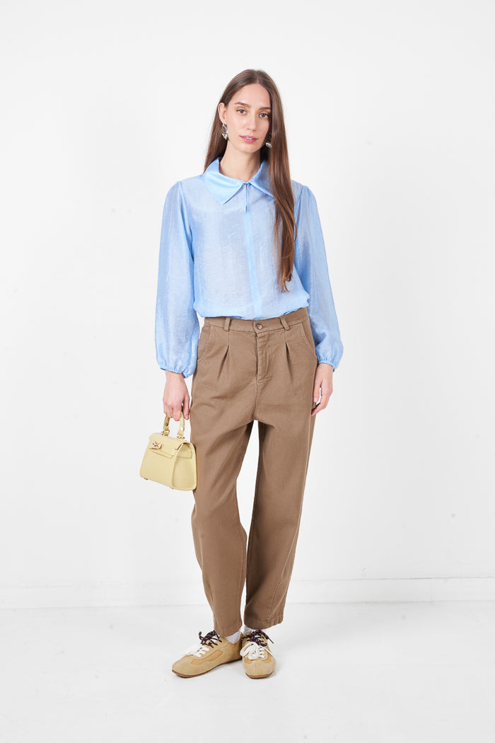 Tailored straight leg trousers with pleated front wholesale