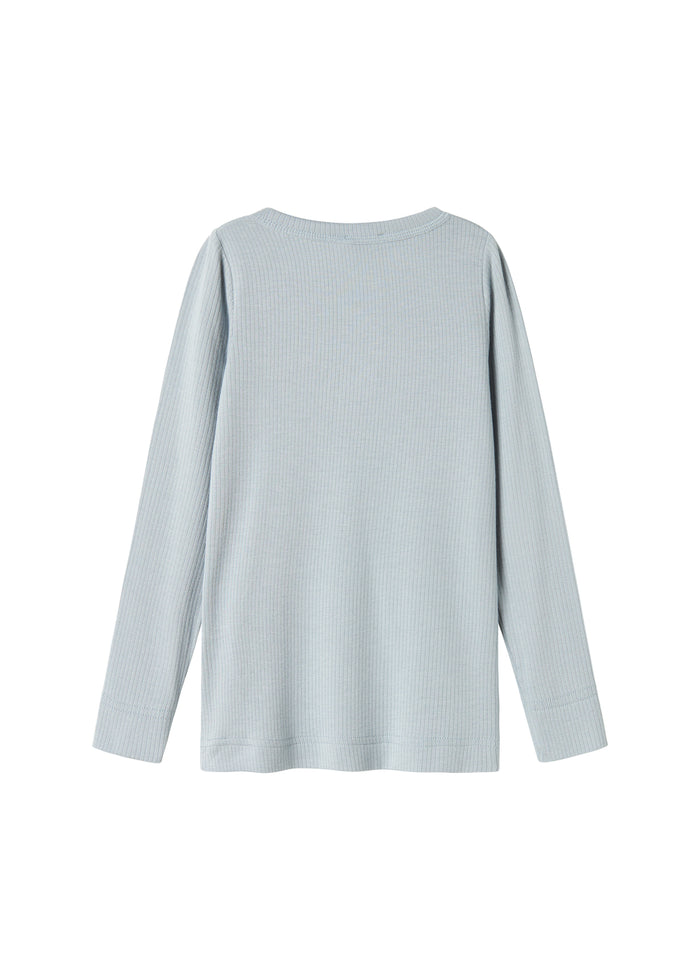 Lyseblå langærmet T-shirt med rund hals og ribbet stof, set bagfra