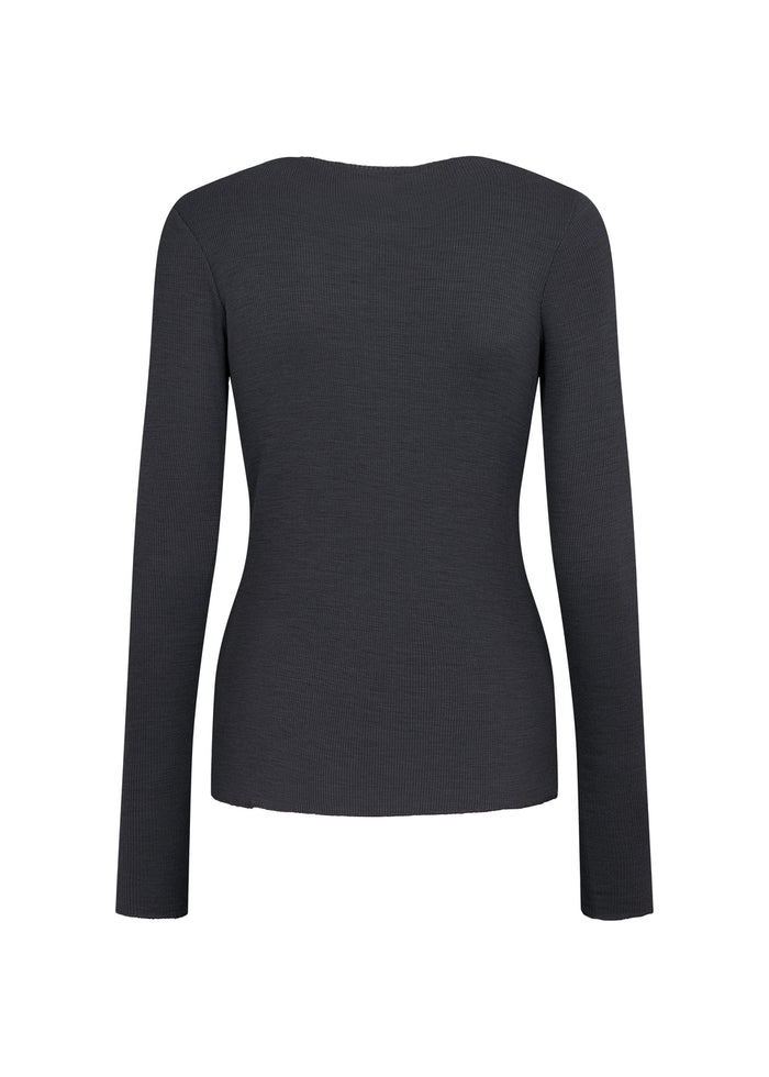Black long-sleeved t-shirt for women in merino wool