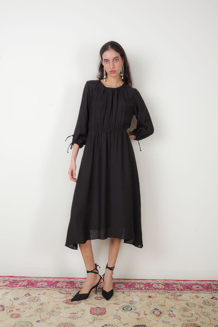 Textured long sleeve elastic waist midi dress wholesale