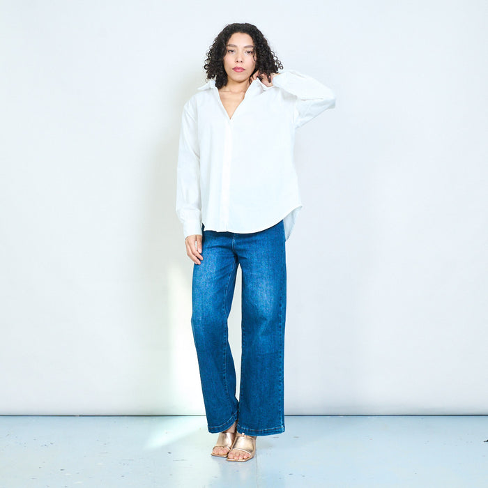 Weekend mood "Saturday" back letter applique relaxed silhouette shirt wholesale