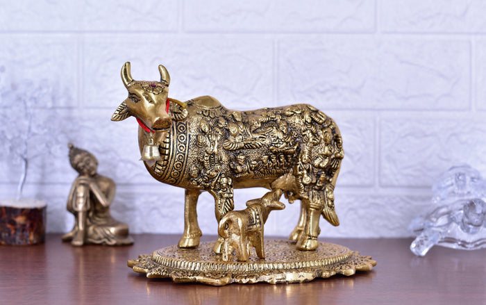 White Whale Large Kamdhenu Cow with Calf Figurine Decorative Gift Item